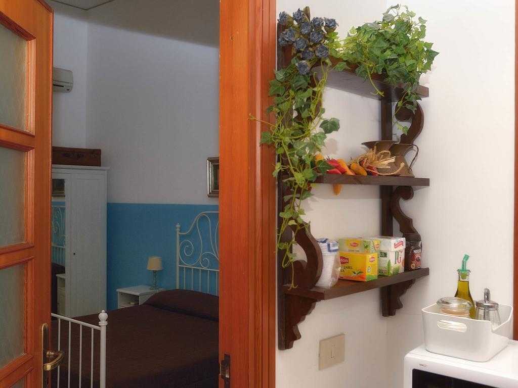 Camera Con Vista Apartments نابولي الغرفة الصورة